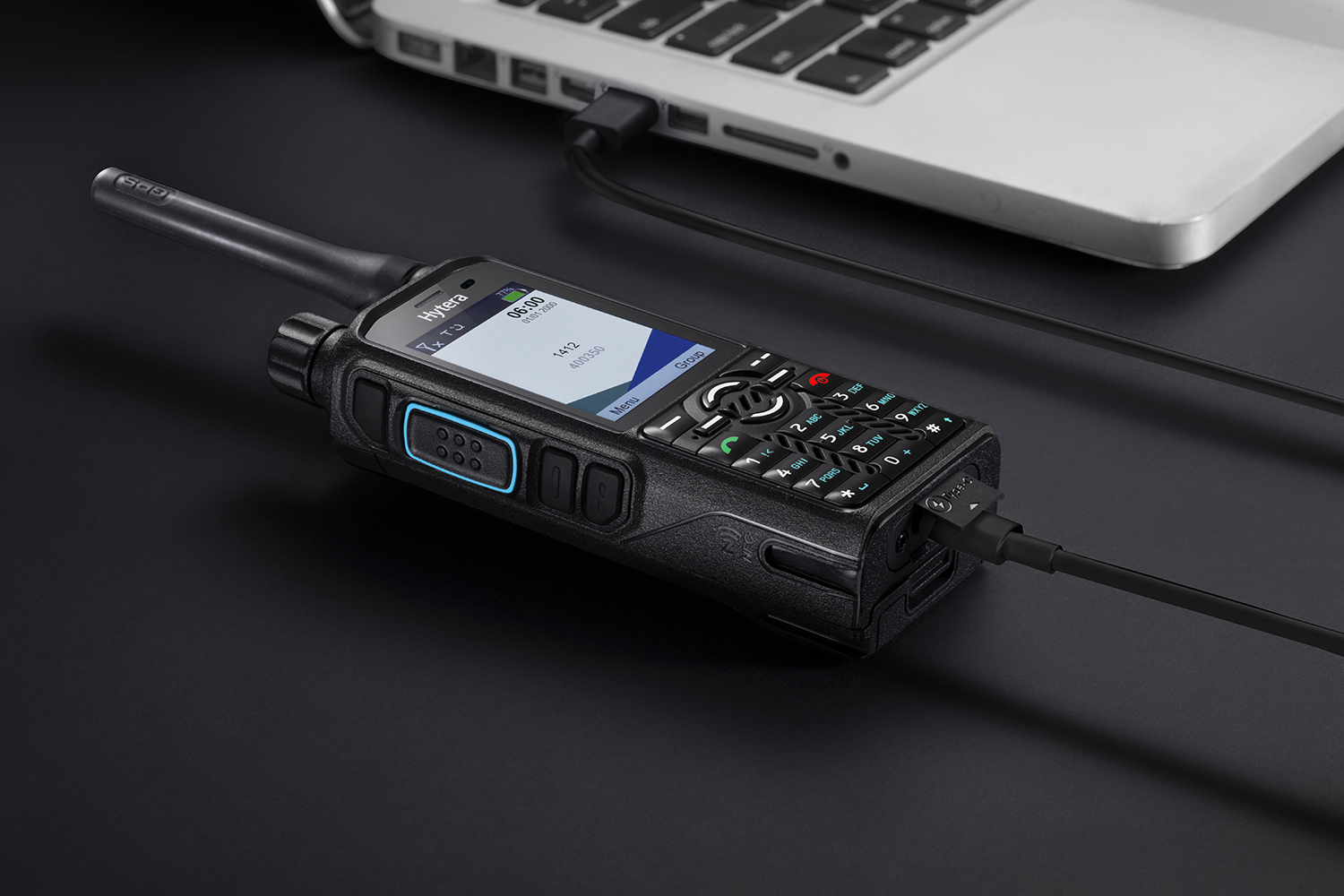Radio handy tetra con puerto usb-c